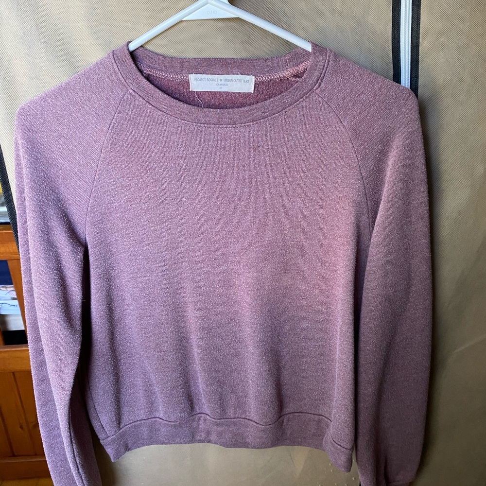 crew neck